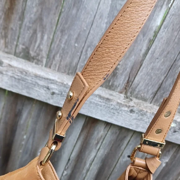 VINCE CAMUTO Fringe Shoulder Bag - Picture 4 of 10